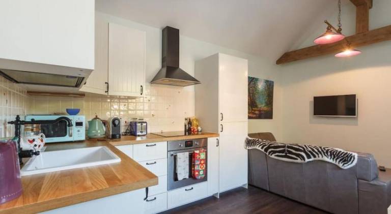 The Stables - 2 bed with large garden and hot tub. — photo 3