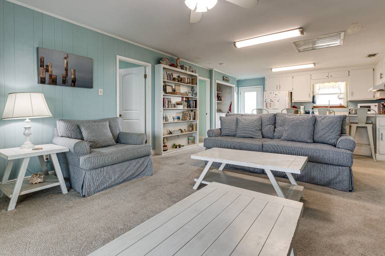 Waterfront Dauphin Island Home w/ Deck & Boat Dock — photo 5