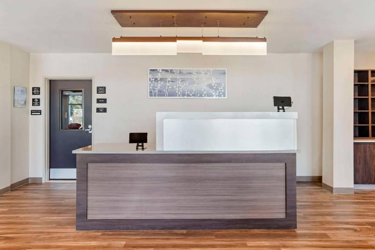 Sleep Inn & Suites Fort Walton Beach - Destin West — photo 4