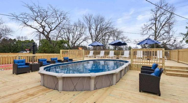 Fully equipped beautiful vacation home with jacuzzi, barbeque & yard | Pet-friendly — photo 5