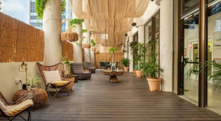 WOM Beach Pod Hotel - a member of Brown Hotels — photo 3