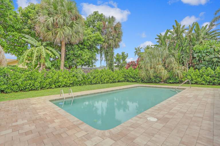 Private Pool + Bar: Palm Beach Gardens Getaway — photo 2