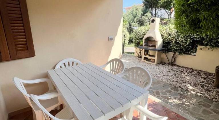 Holiday apartment with yard & patio | Dogs allowed — photo 5