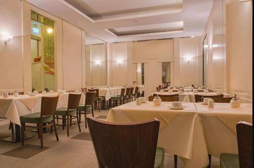 Juno Hotel & Apartments — photo 4