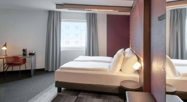 B&B HOTEL Frankfurt-Messe — photo 2