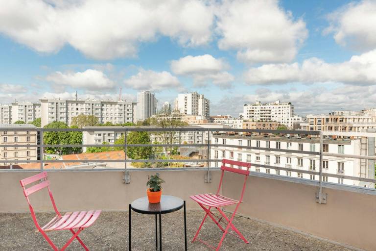 Serviced apartment with terrace — photo 3