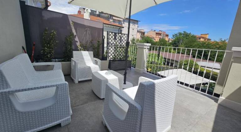 Rental apartment with hot tub — photo 5