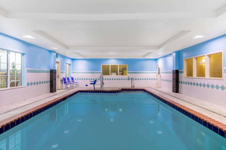 La Quinta by Wyndham Fultondale Birmingham North — photo 3