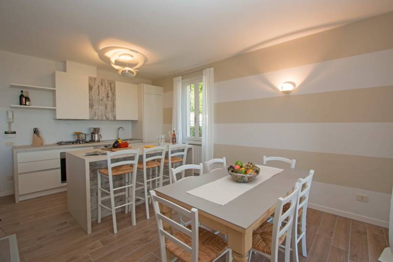 Children-friendly chalet with terrace, yard & BBQ | Pets are welcome — photo 2