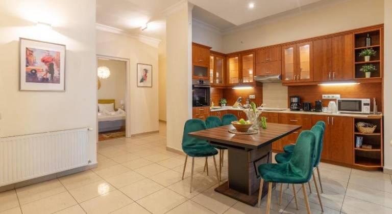 Apartment with terrace & jacuzzi | Close to St. Stephen's Basilica — photo 2