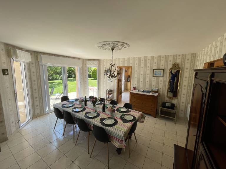 House with barbeque, yard & patio | Garden view — photo 4
