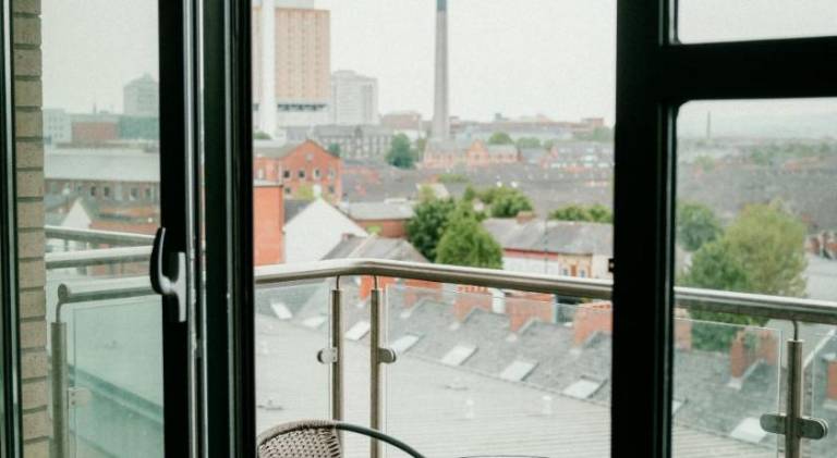 Urban Elegance: Luxury; Sleeps 6 — photo 4