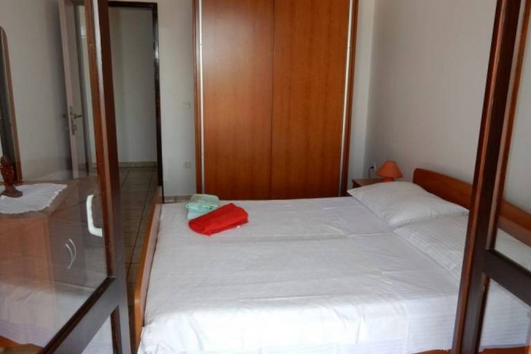 Two bedroom apartment with balcony and sea view Lovište, Pelješac (A-18656-b) — photo 5