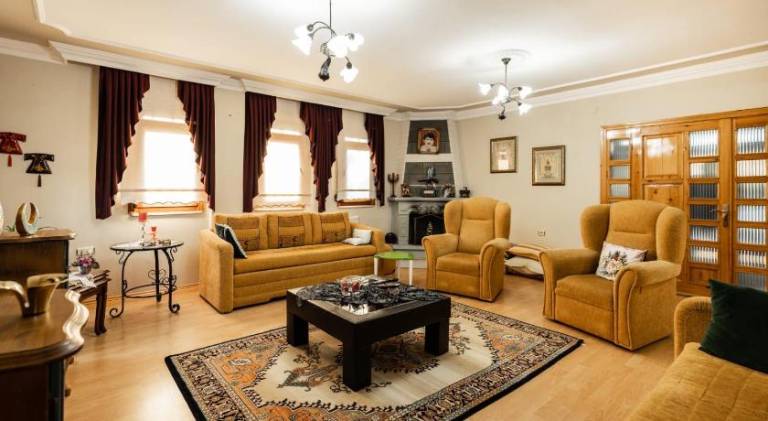 Villa with garden & patio | Pets are welcome — photo 3