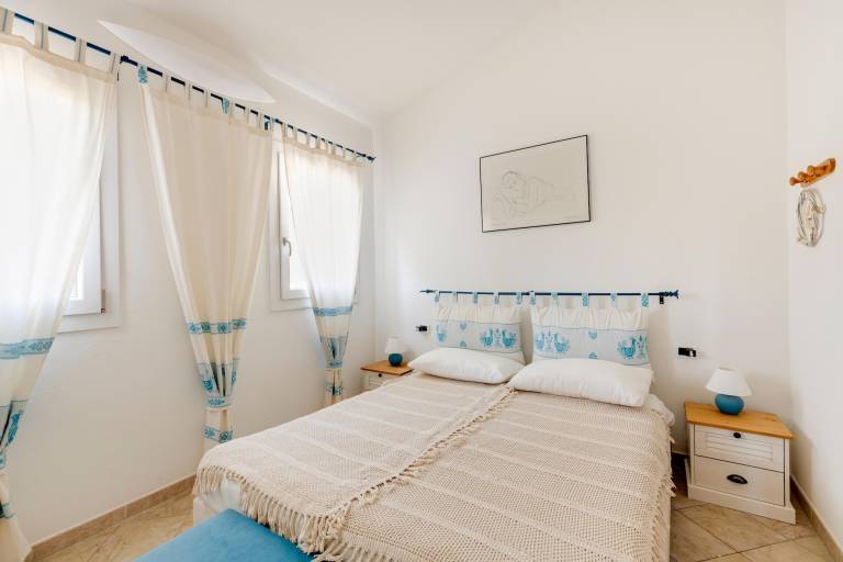Holiday apartment with pool & terrace | Next to the beach | Pet-friendly — photo 4