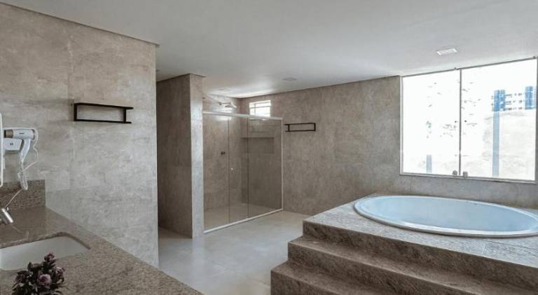 House with pool & jacuzzi — photo 2