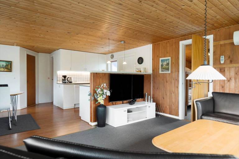 Vacation home with terrace | Beach nearby | Pets are welcome — photo 4