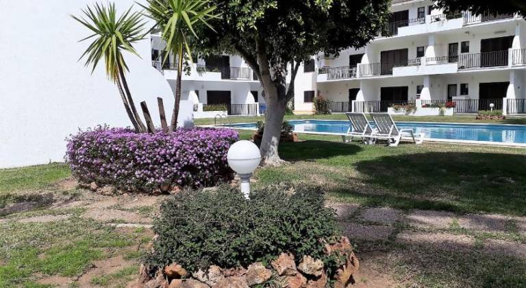 Rental apartment with pool — photo 3