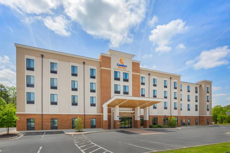 Comfort Suites Greensboro-High Point in Greensboro, NC