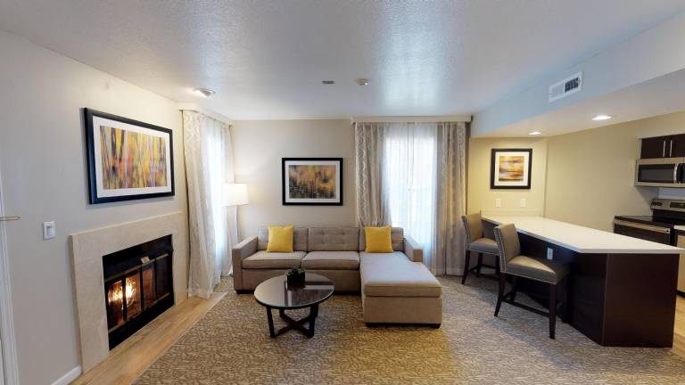 CHASE SUITES HOTEL IN NEWARK in Newark, CA