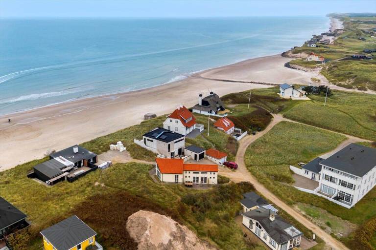 Fully equipped house with barbeque & terrace | Beach nearby | Pets allowed in Lokken