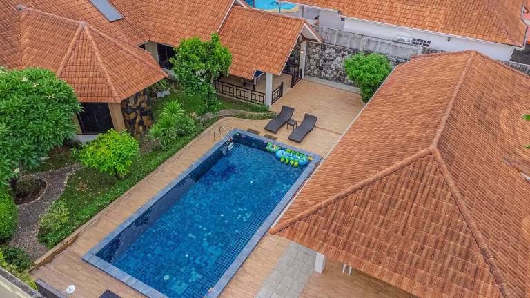 Mew pool villa 3 pattaya Luxury resort 3 king bed — photo 4