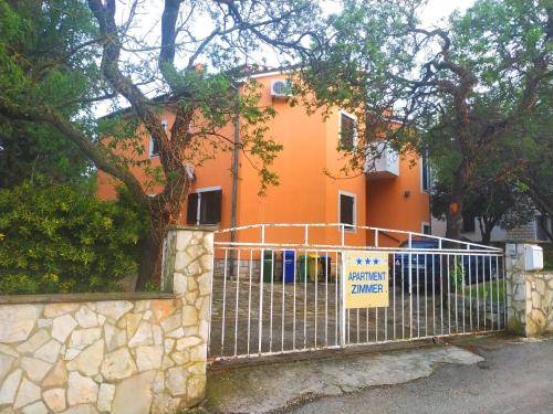 Bed & Breakfast  Premantura
