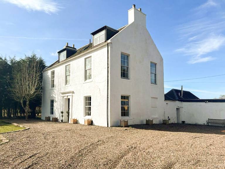 Cottage  Kirknewton