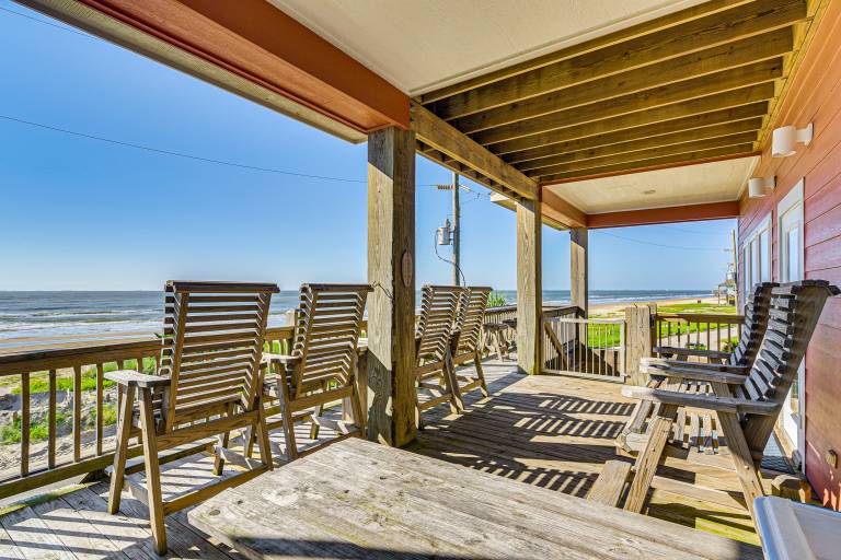 Steps to Crystal Beach: Gem w/ Ocean-View Deck! — photo 2