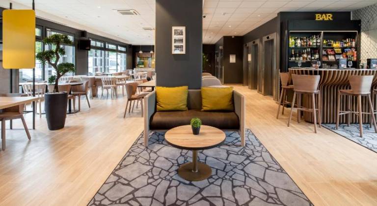 B&B HOTEL Paris Meudon Velizy — photo 2