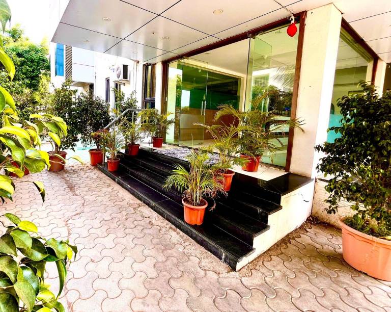 Hotel Shri Govind in Rahata