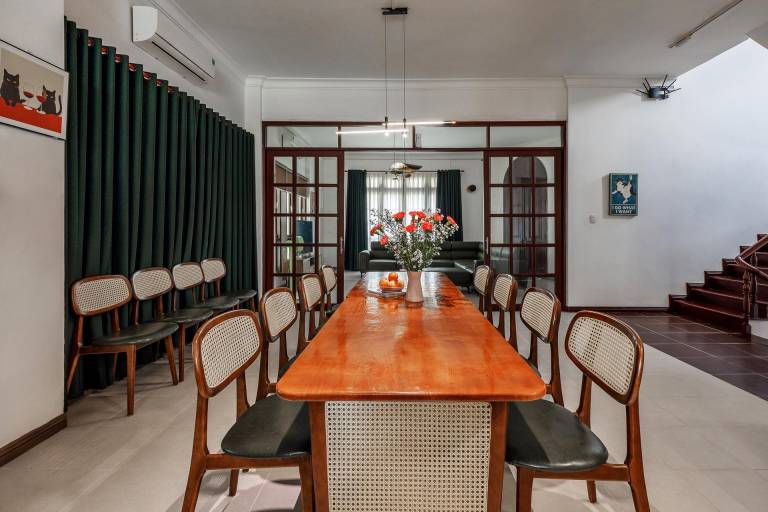 Vacation home with yard, BBQ & pool | Suitable for remote work | Pets are welcome in Ho Chi Minh City