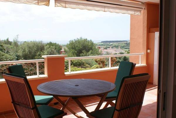 Rental apartment with private pool & patio — photo 3