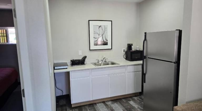 The Atlas Inn & Suites LAX — photo 2