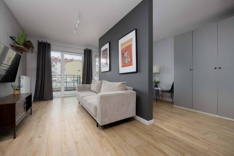 Studio with fast internet in Warsaw