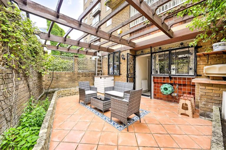 Beautiful vacation home | Next to Buckingham Palace | Perfect for remote work | Pet-friendly — photo 4