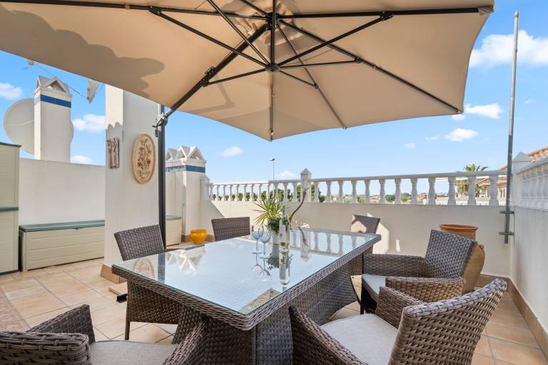 Fully equipped beautiful vacation home with terrace, fast internet & pool | Pet-friendly — photo 3