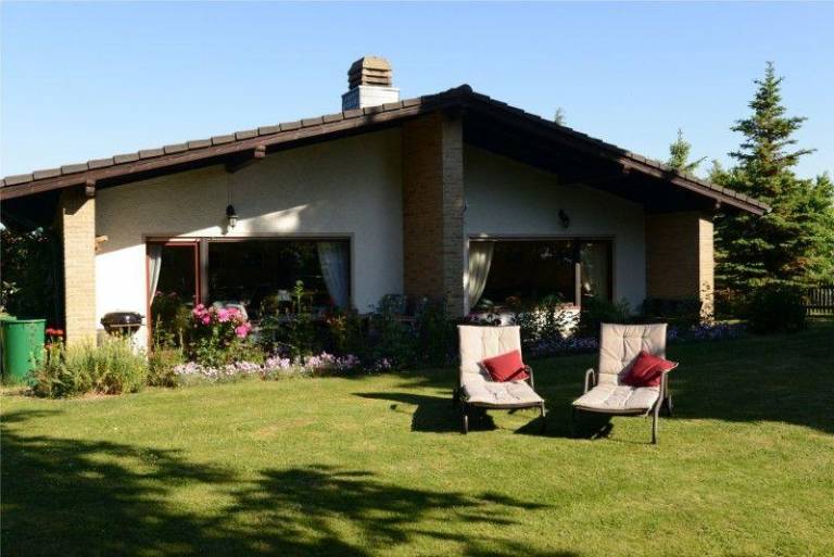 House with garden, patio & BBQ — photo 2