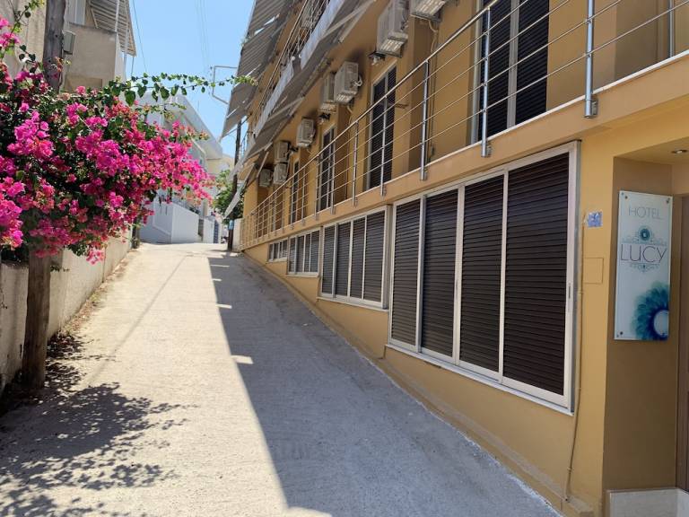 σπίτι Agia Marina Beach