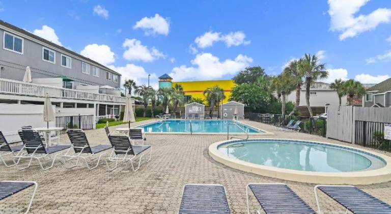 Charming house with pool | Next to the beach | Dogs allowed — photo 3
