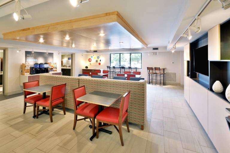 Holiday Inn Express Danville By IHG — photo 2