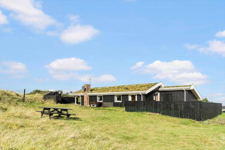 House with terrace & BBQ | Sea view in Lokken