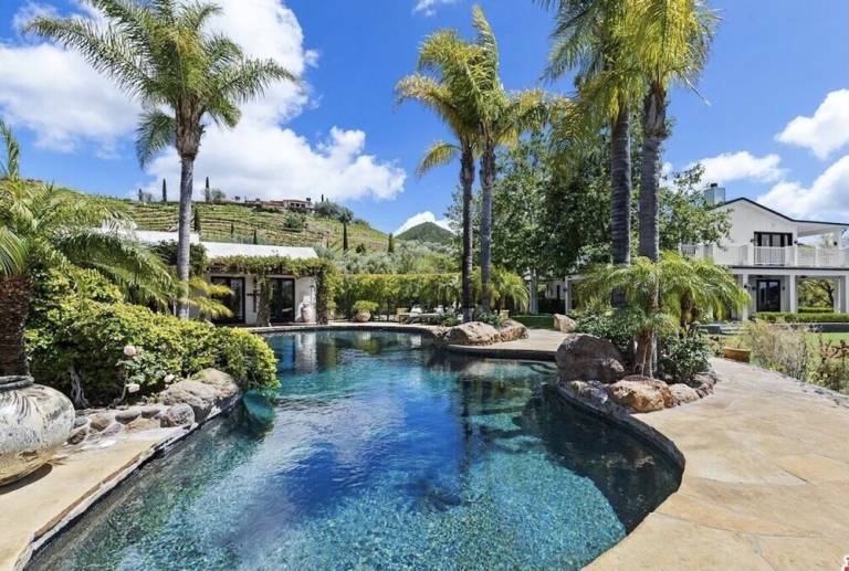 House  Malibu