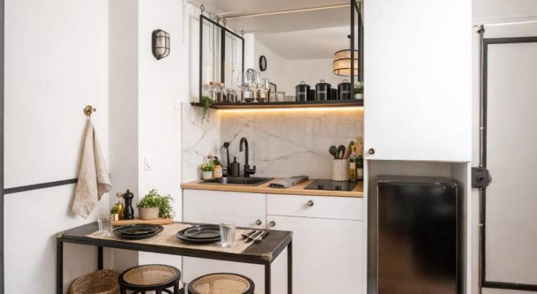 C Cozy Batignolles Apt, Metro Right at Your Doorstep — photo 3