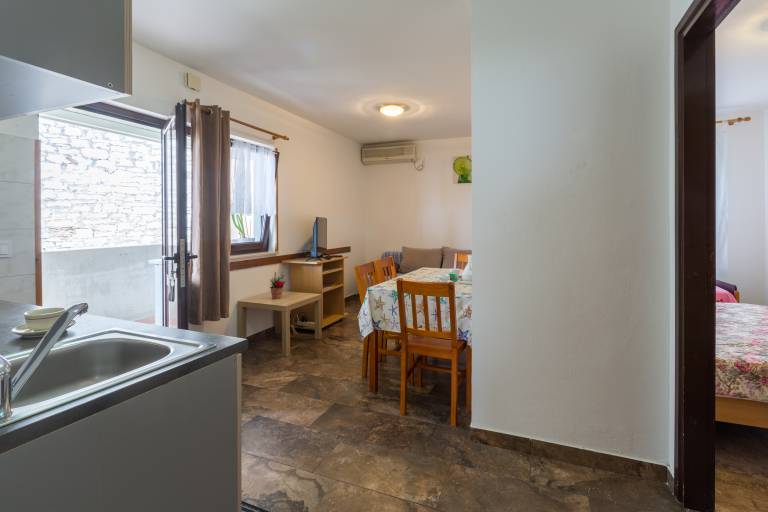 One bedroom apartment near beach Sveti Ivan, Umag (A-7002-a) — photo 5