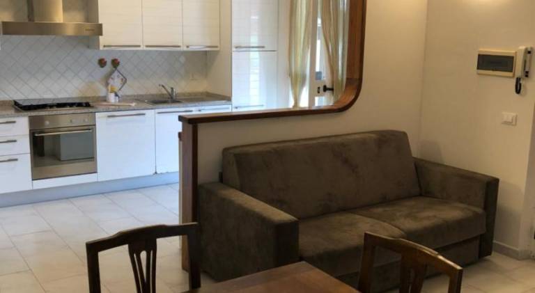 Rental apartment with patio — photo 4