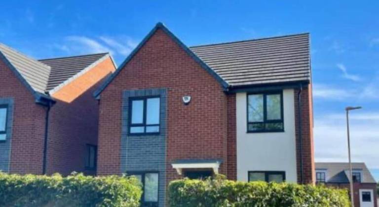 Rental apartment with 5 rooms for 10 persons in Durham