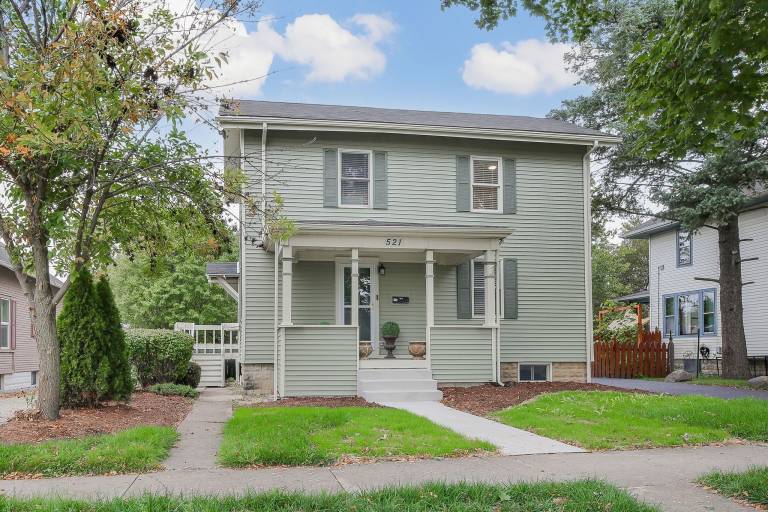 Apartment  Naperville