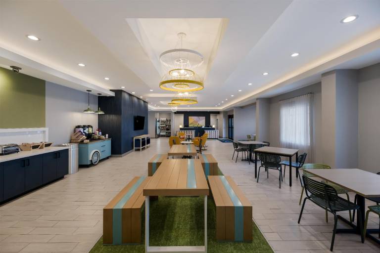 Spark by Hilton Midland South — photo 2
