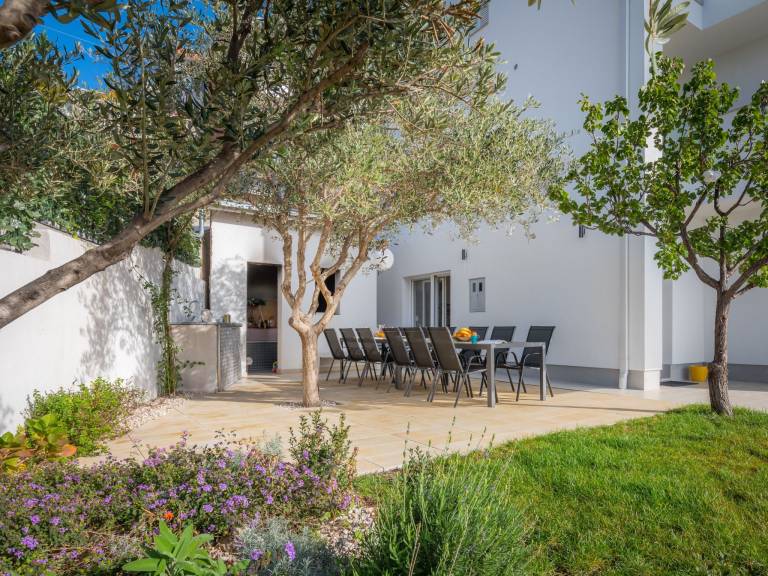 Wonderful house with barbeque, private pool & patio | Pets are welcome — photo 5